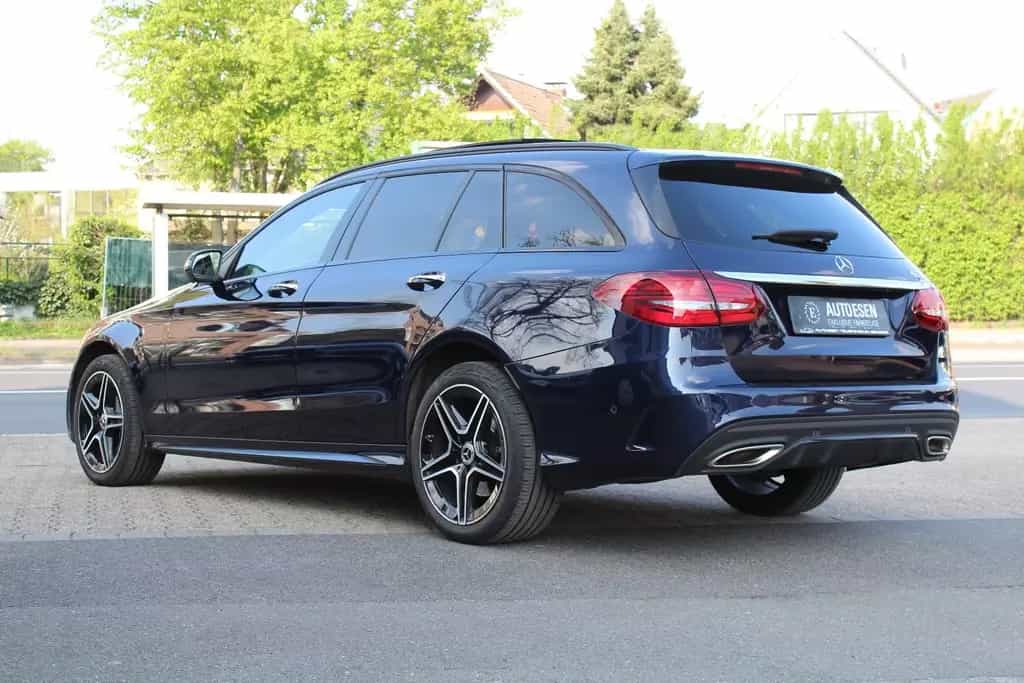 Mercedes-Benz C 400 4MATIC+PANO+BURMESTER+360°KAMERA+NIGT+KEY 08/2019-photo-4