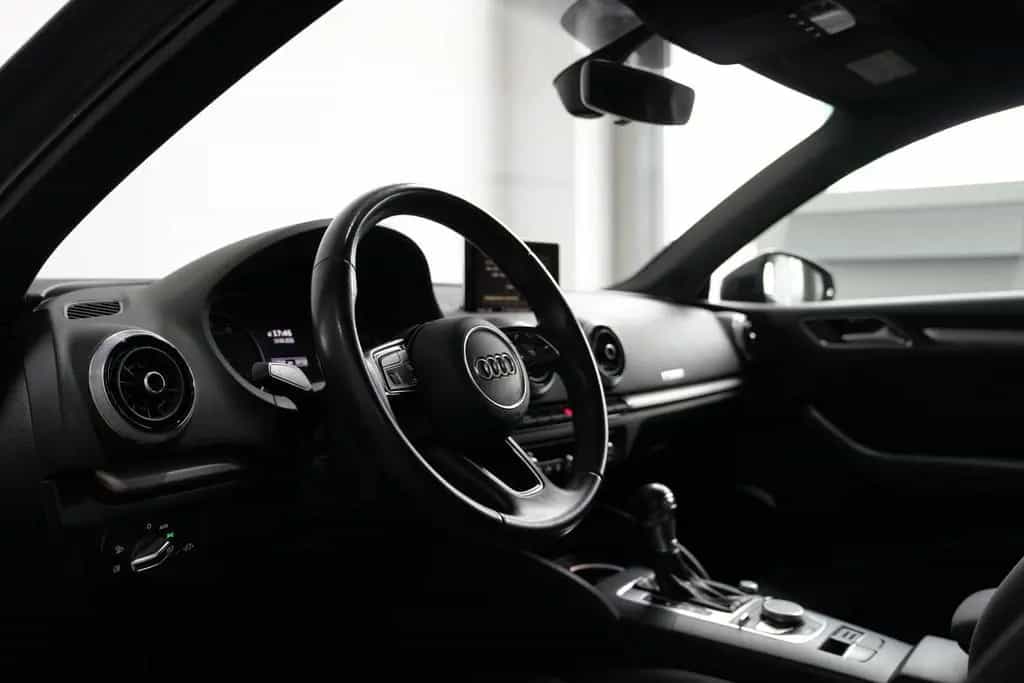 Audi A3 Limousine sport 12/2017-photo-15