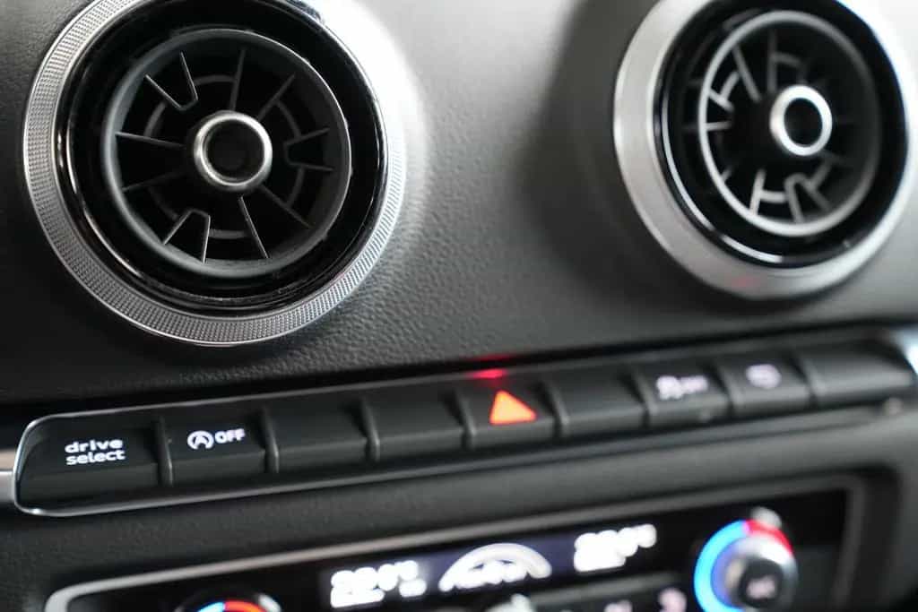 Audi A3 Limousine sport 12/2017-photo-24