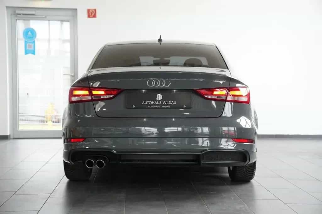 Audi A3 Limousine sport 12/2017-photo-5