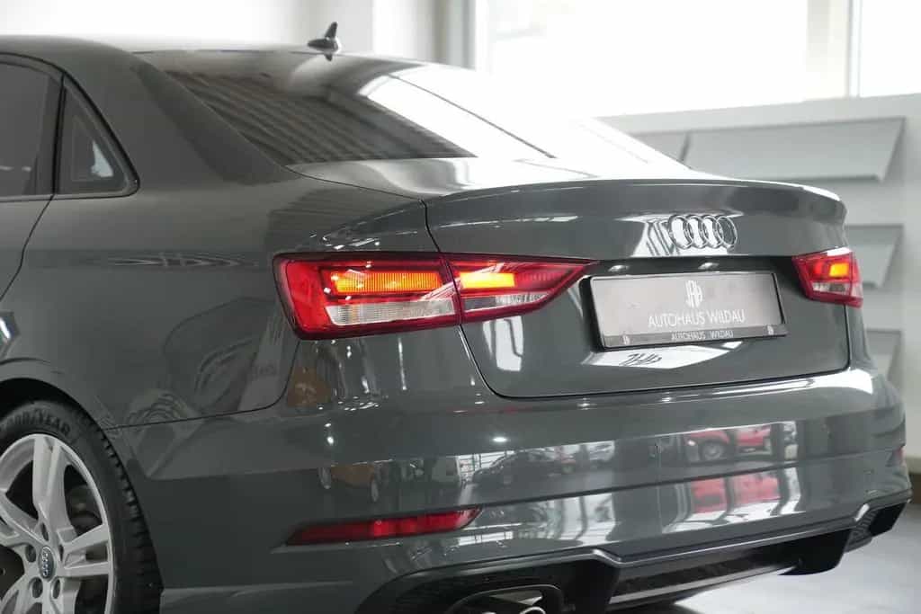 Audi A3 Limousine sport 12/2017-photo-8