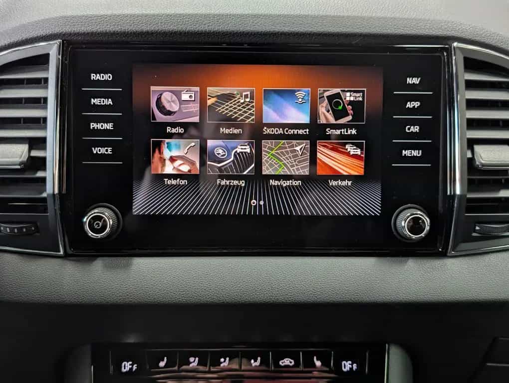 Skoda Karoq Sportline 4x4 2.0 TSI ACC APP 4xSHZ AMBI 12/2019-photo-26