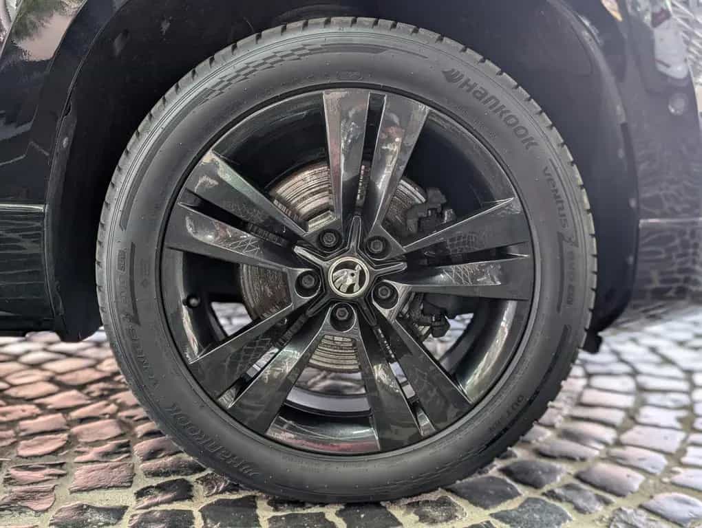 Skoda Karoq Sportline 4x4 2.0 TSI ACC APP 4xSHZ AMBI 12/2019-photo-9