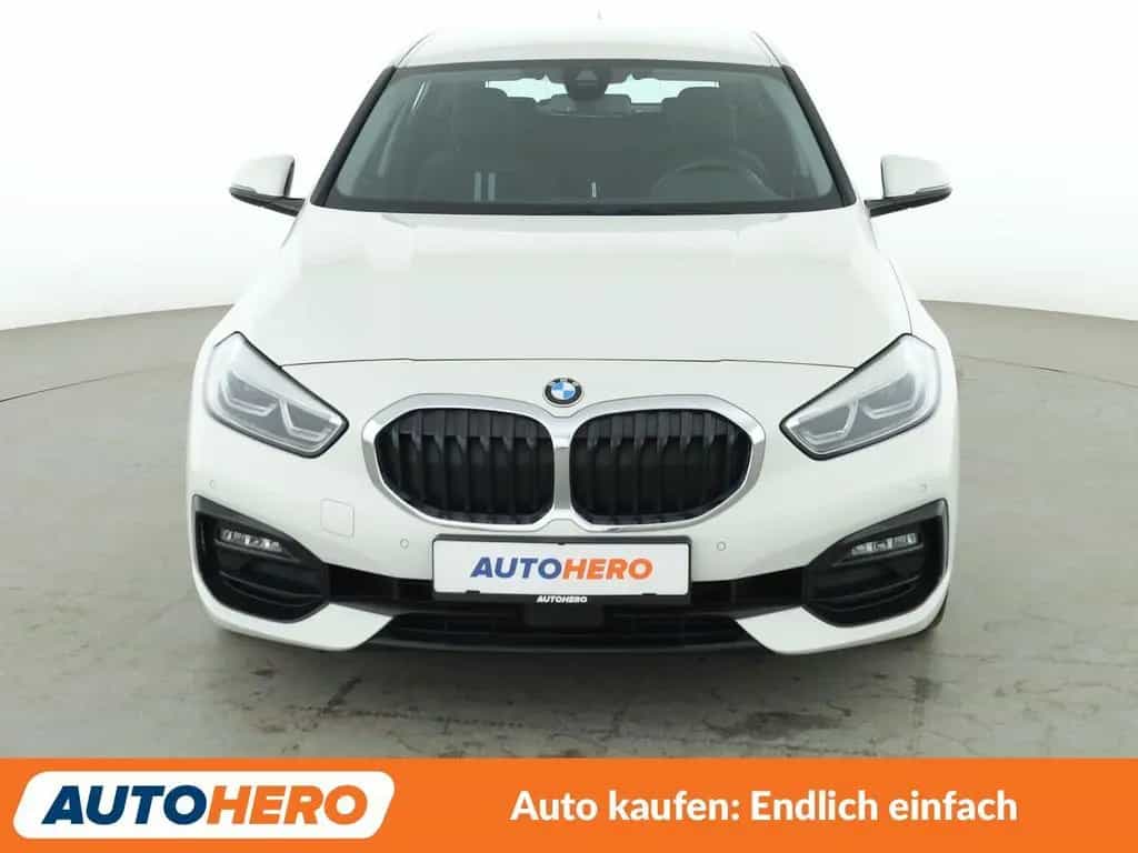 BMW 1 Series 118d Sport Line Aut.*NAVI*LED*PDC*SHZ*TEMPO* 08/2020-photo-8