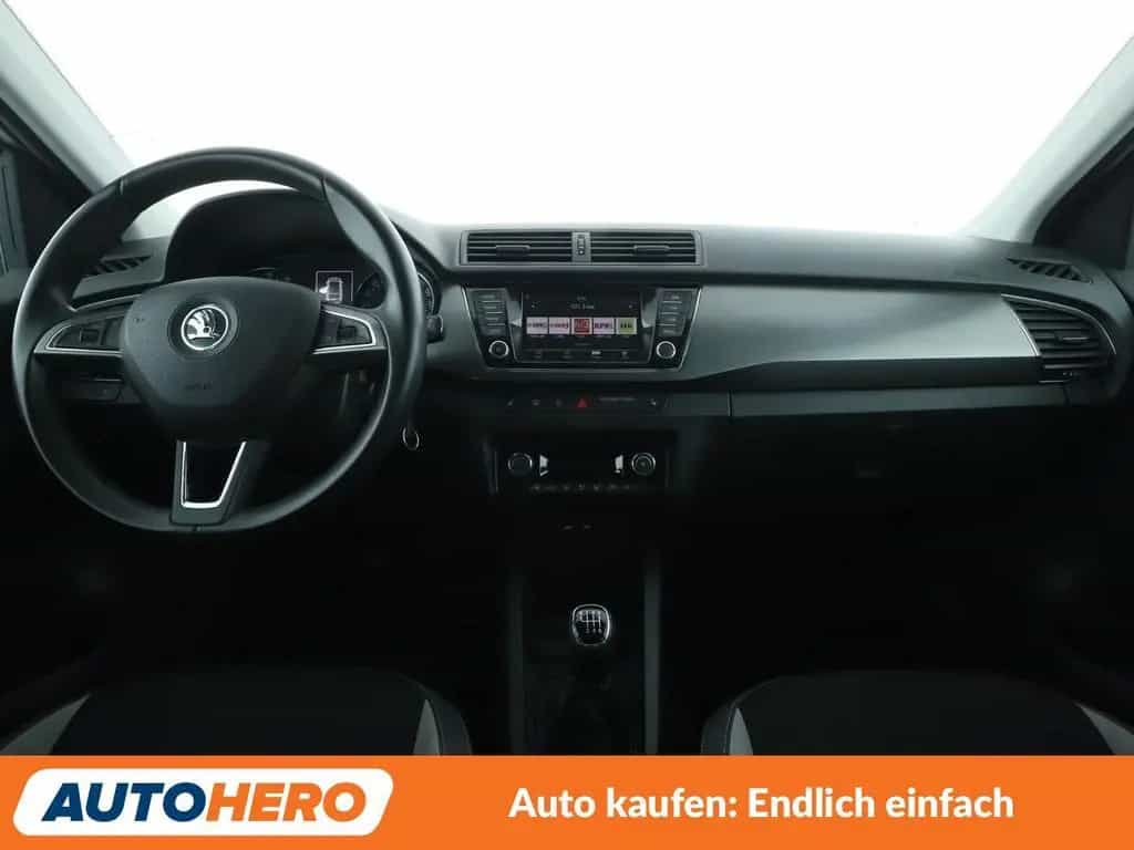 Skoda Fabia 1.2 TSI Joy*NAVI*TEMPO*PDC* 07/2016-photo-11