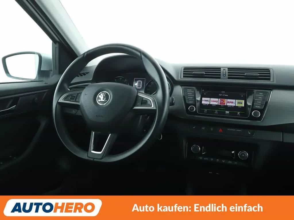 Skoda Fabia 1.2 TSI Joy*NAVI*TEMPO*PDC* 07/2016-photo-12