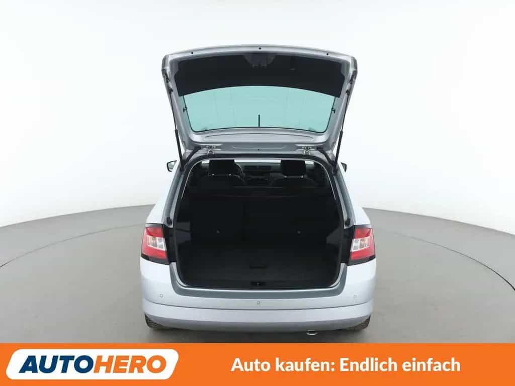 Skoda Fabia 1.2 TSI Joy*NAVI*TEMPO*PDC* 07/2016-photo-16
