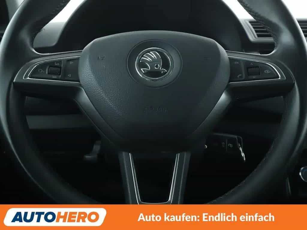 Skoda Fabia 1.2 TSI Joy*NAVI*TEMPO*PDC* 07/2016-photo-18