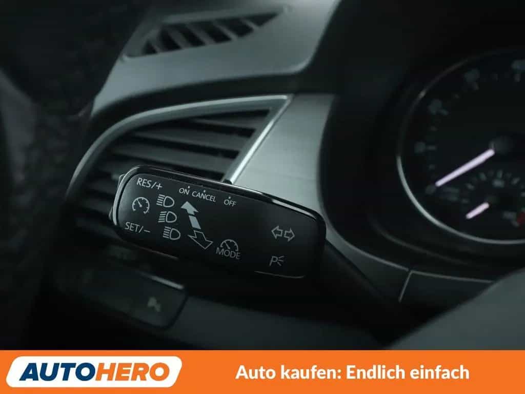 Skoda Fabia 1.2 TSI Joy*NAVI*TEMPO*PDC* 07/2016-photo-26