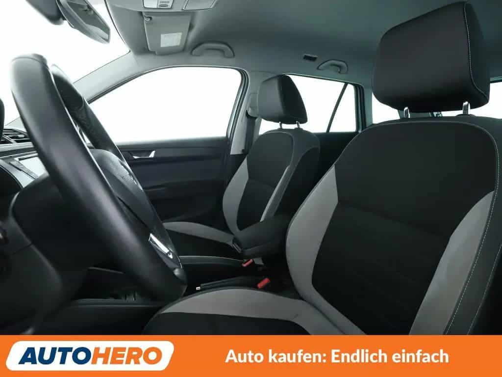 Skoda Fabia 1.2 TSI Joy*NAVI*TEMPO*PDC* 07/2016-photo-9