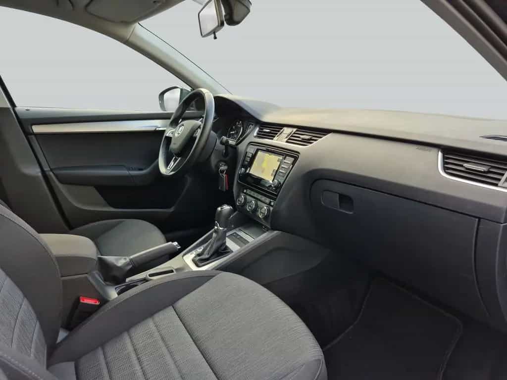 Skoda Octavia Combi 1.4TSI DSG Style Navi Sitzhzg. 05/2017-photo-11