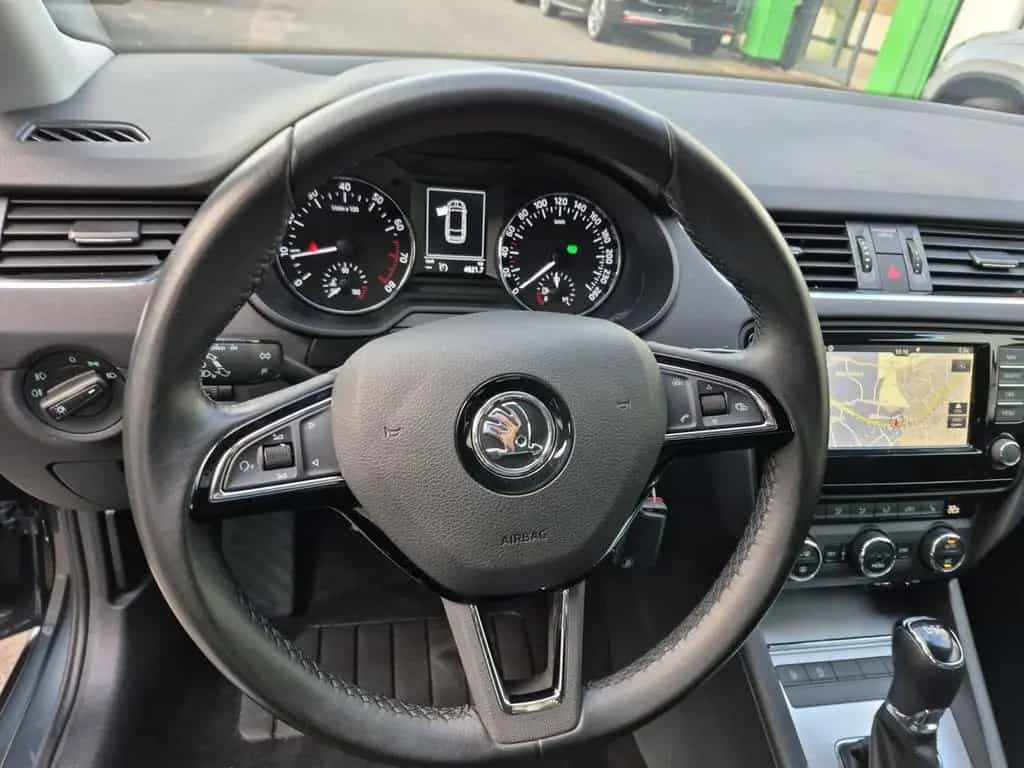 Skoda Octavia Combi 1.4TSI DSG Style Navi Sitzhzg. 05/2017-photo-15