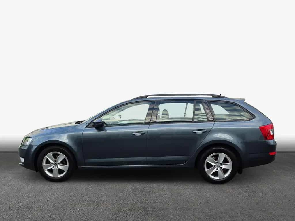 Skoda Octavia Combi 1.4TSI DSG Style Navi Sitzhzg. 05/2017-photo-3