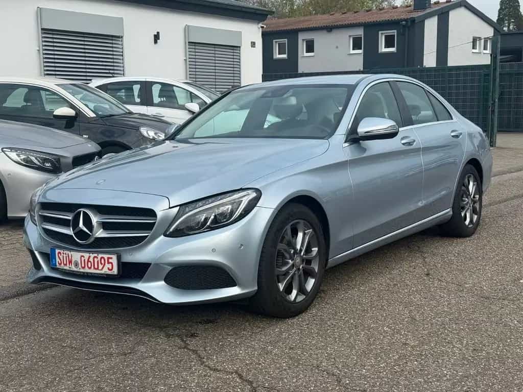 Mercedes-Benz C-Class 180 C Limousine C 180 CGI 12/2015-photo-0