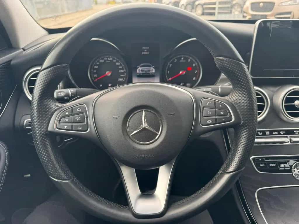 Mercedes-Benz C-Class 180 C Limousine C 180 CGI 12/2015-photo-12