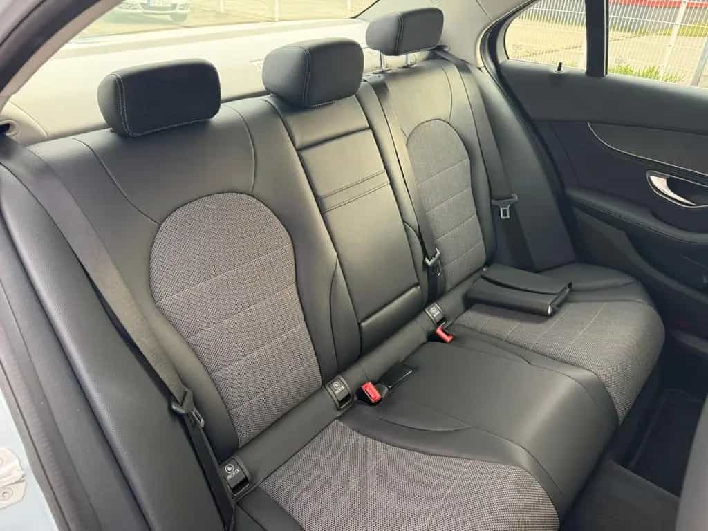 Mercedes-Benz C-Class 180 C Limousine C 180 CGI 12/2015-photo-22