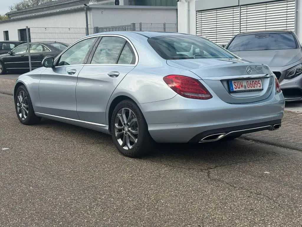Mercedes-Benz C-Class 180 C Limousine C 180 CGI 12/2015-photo-6