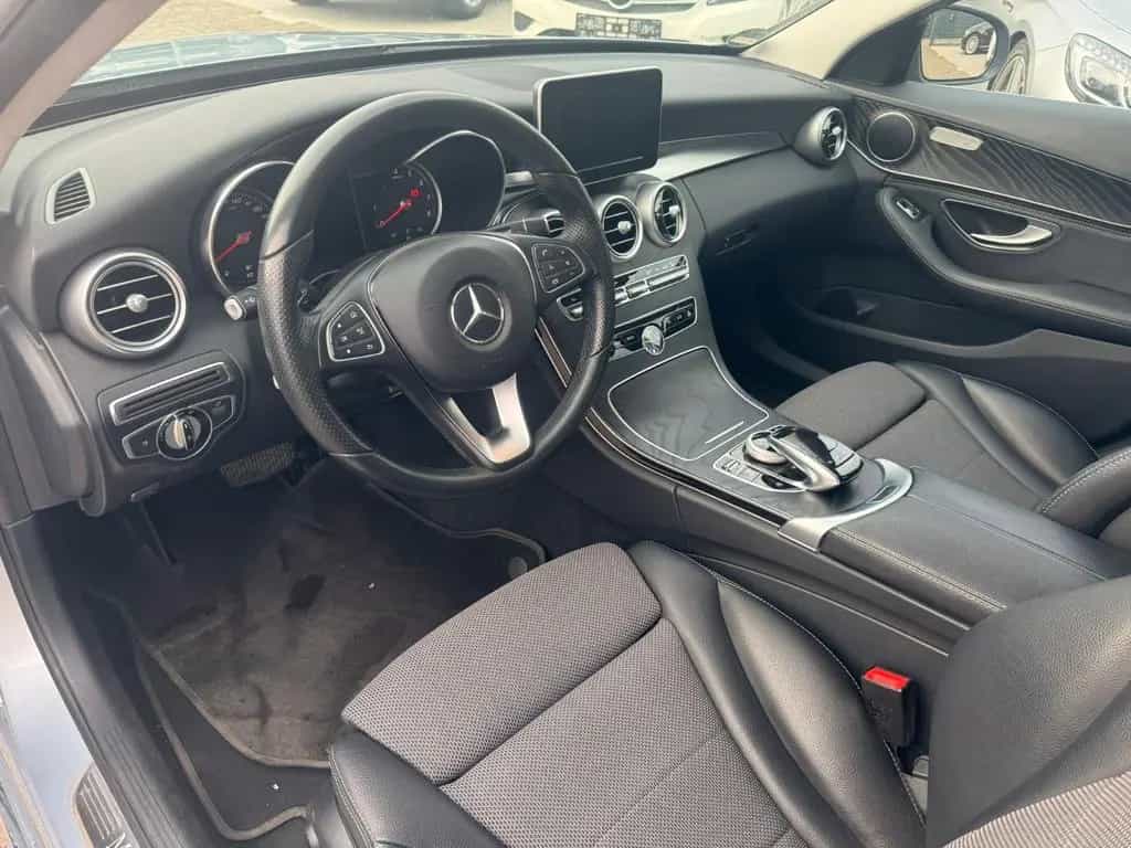 Mercedes-Benz C-Class 180 C Limousine C 180 CGI 12/2015-photo-9