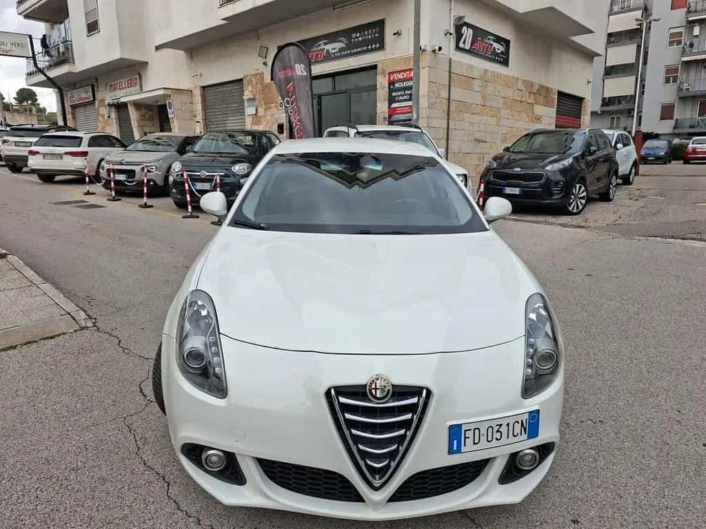 Alfa Romeo Giulietta 1.6 JTDm * 120 CV * Distinc 02/2016-photo-9