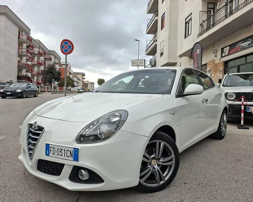 Alfa Romeo Giulietta 1.6 JTDm * 120 CV * Distinc 02/2016-photo-10