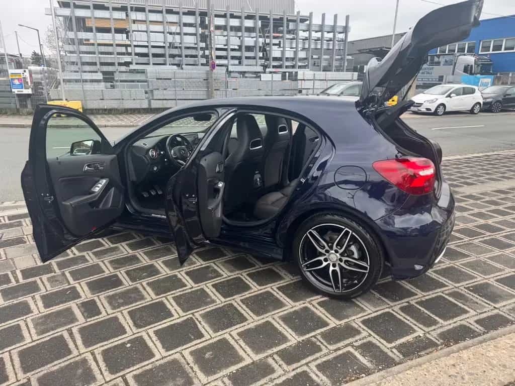 Mercedes-Benz A 180 AMG Line 03/2017-photo-21