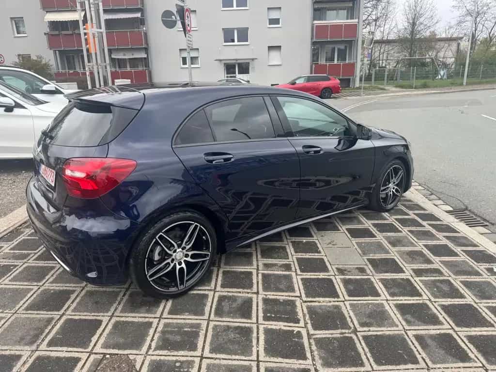 Mercedes-Benz A 180 AMG Line 03/2017-photo-23