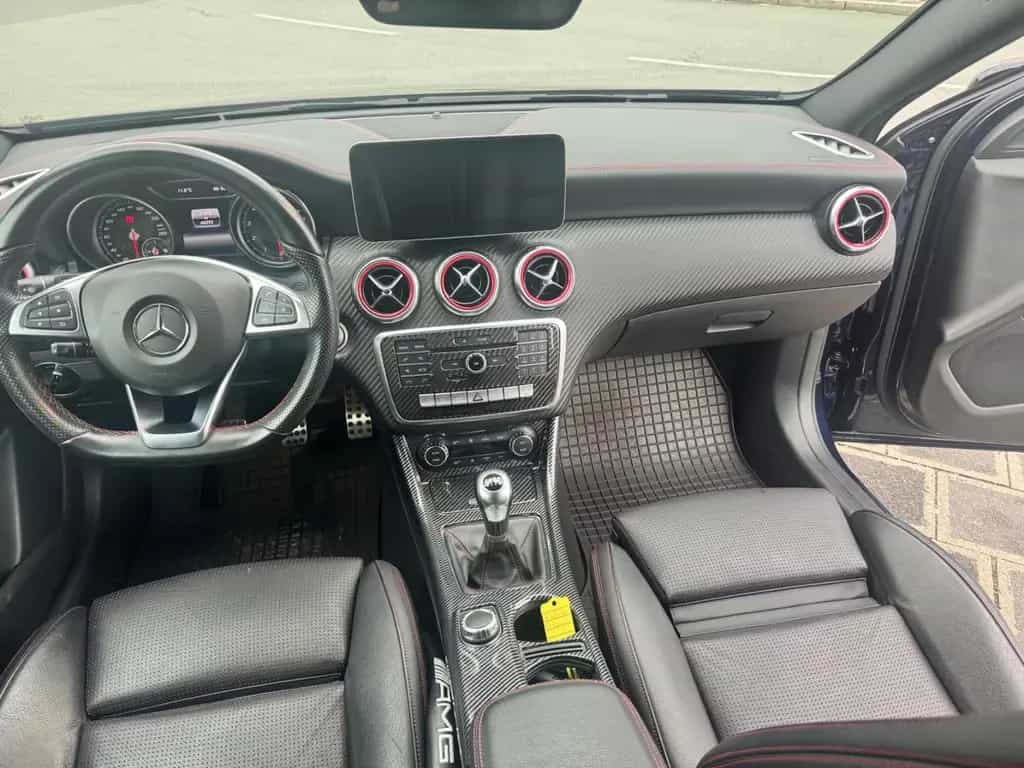 Mercedes-Benz A 180 AMG Line 03/2017-photo-7