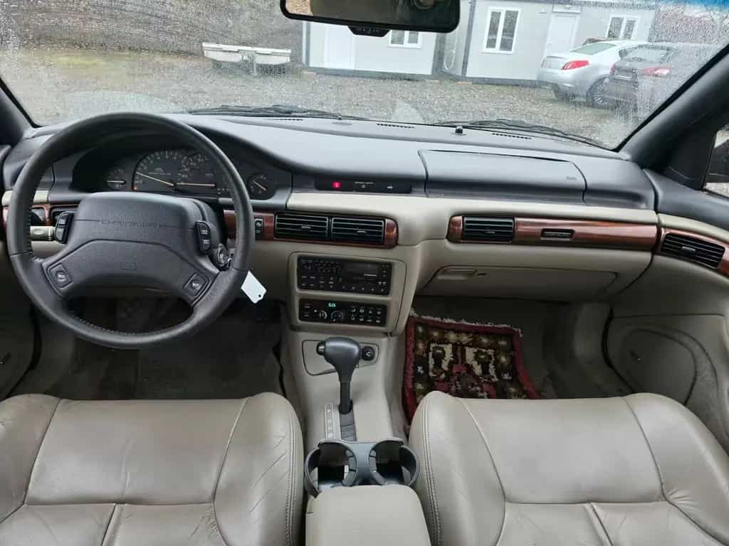Chrysler Vision , KLIMA, AUTOMATIK, LEDER, KEIN TÜV! 05/1996-photo-10