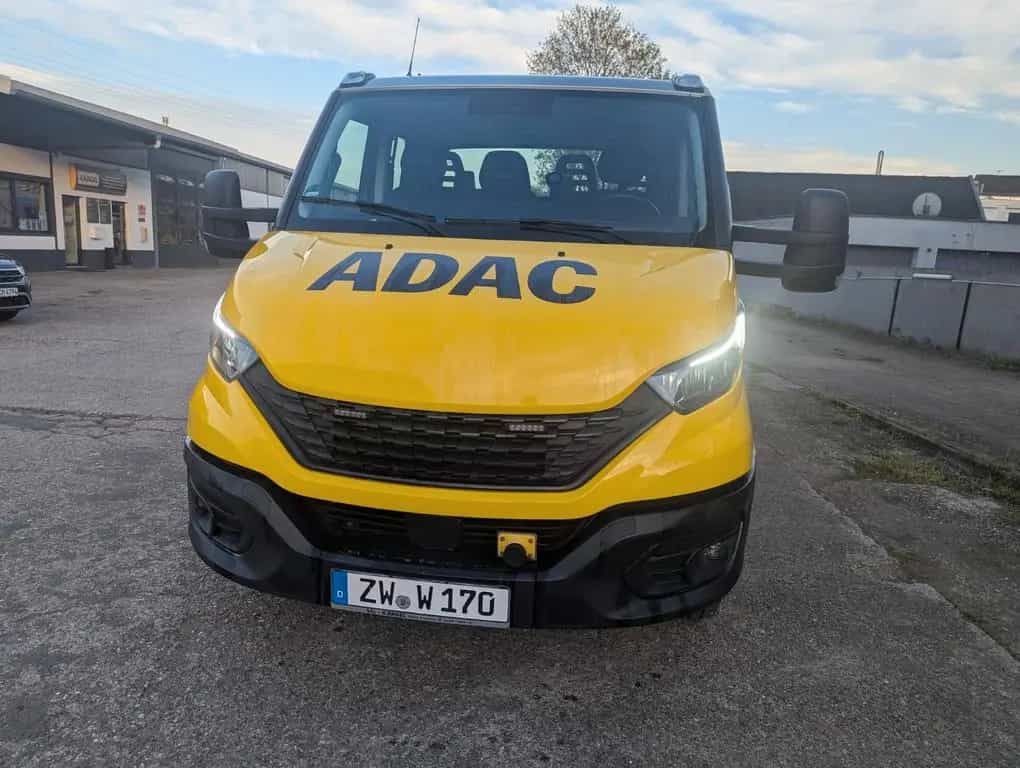 Iveco Daily Fahrgestell DOKA Abschleppwagen 05/2020-photo-0