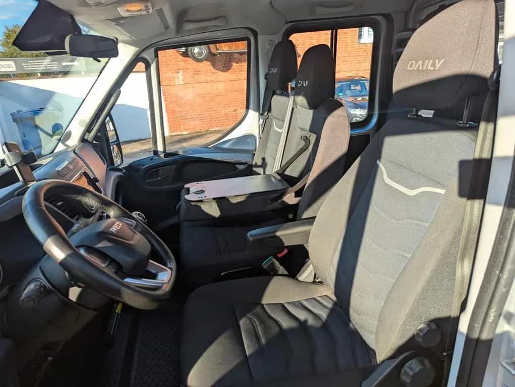 Iveco Daily Fahrgestell DOKA Abschleppwagen 05/2020-photo-3
