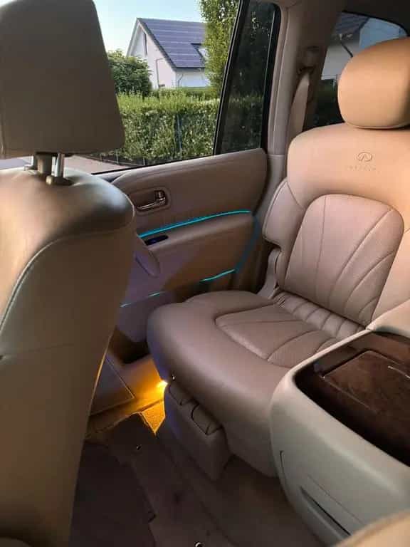 Infiniti QX56 09/2011-photo-13