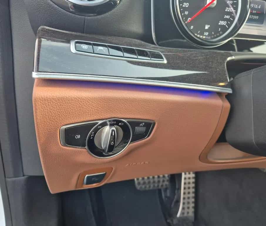 Mercedes-Benz E-Class 350 Autom. Coupe/AMG Paket/Pano./360°Kamera 04/2018-photo-11