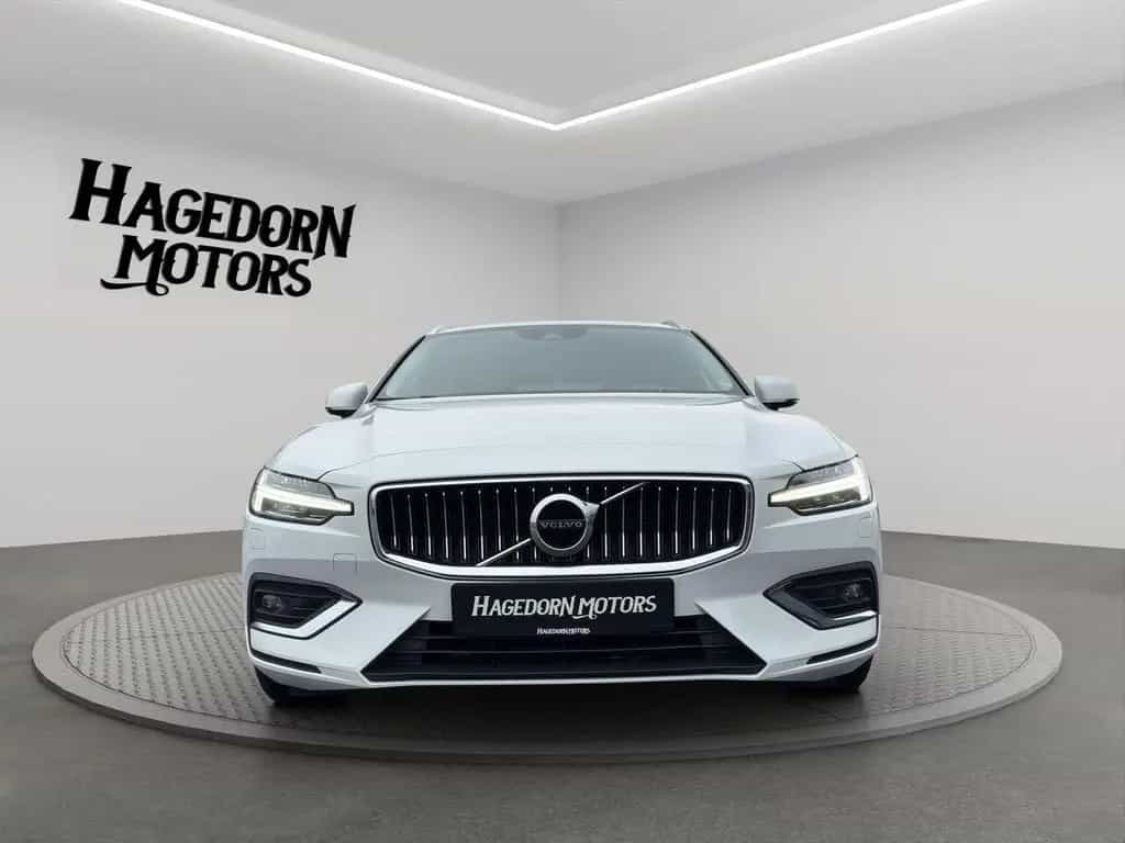 Volvo V60 INSCRIPTION T5 LED HARMAN KARDON LEDER NAVI 07/2019-photo-1