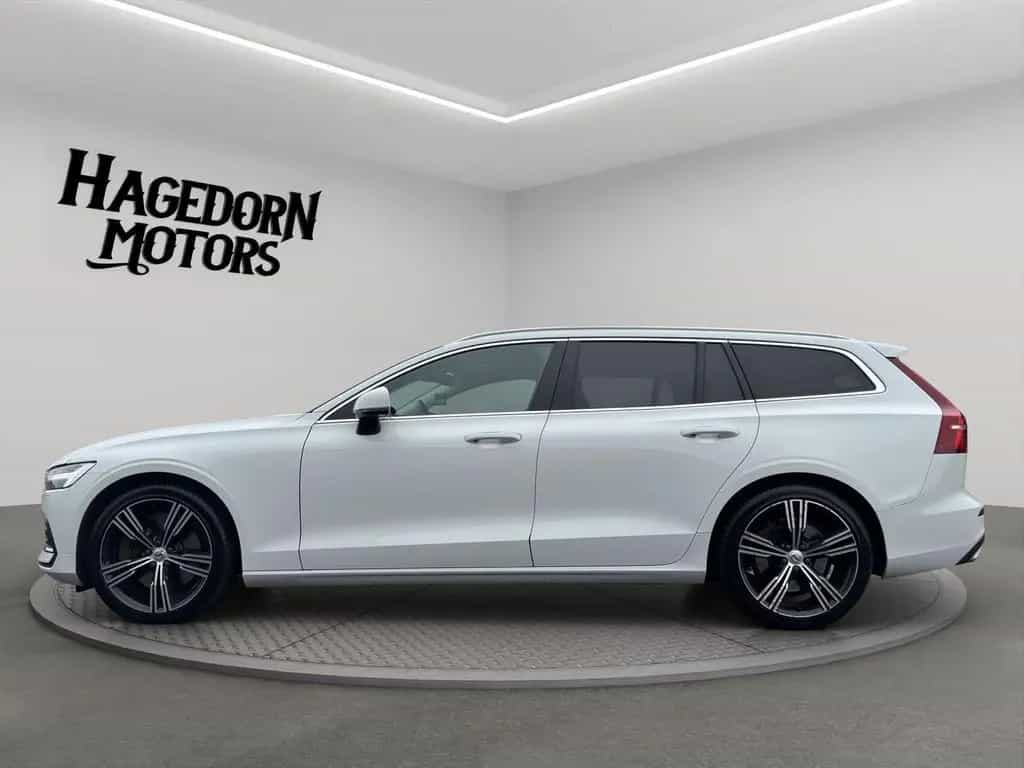 Volvo V60 INSCRIPTION T5 LED HARMAN KARDON LEDER NAVI 07/2019-photo-2