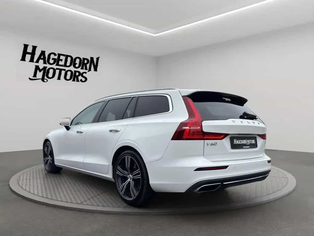 Volvo V60 INSCRIPTION T5 LED HARMAN KARDON LEDER NAVI 07/2019-photo-3