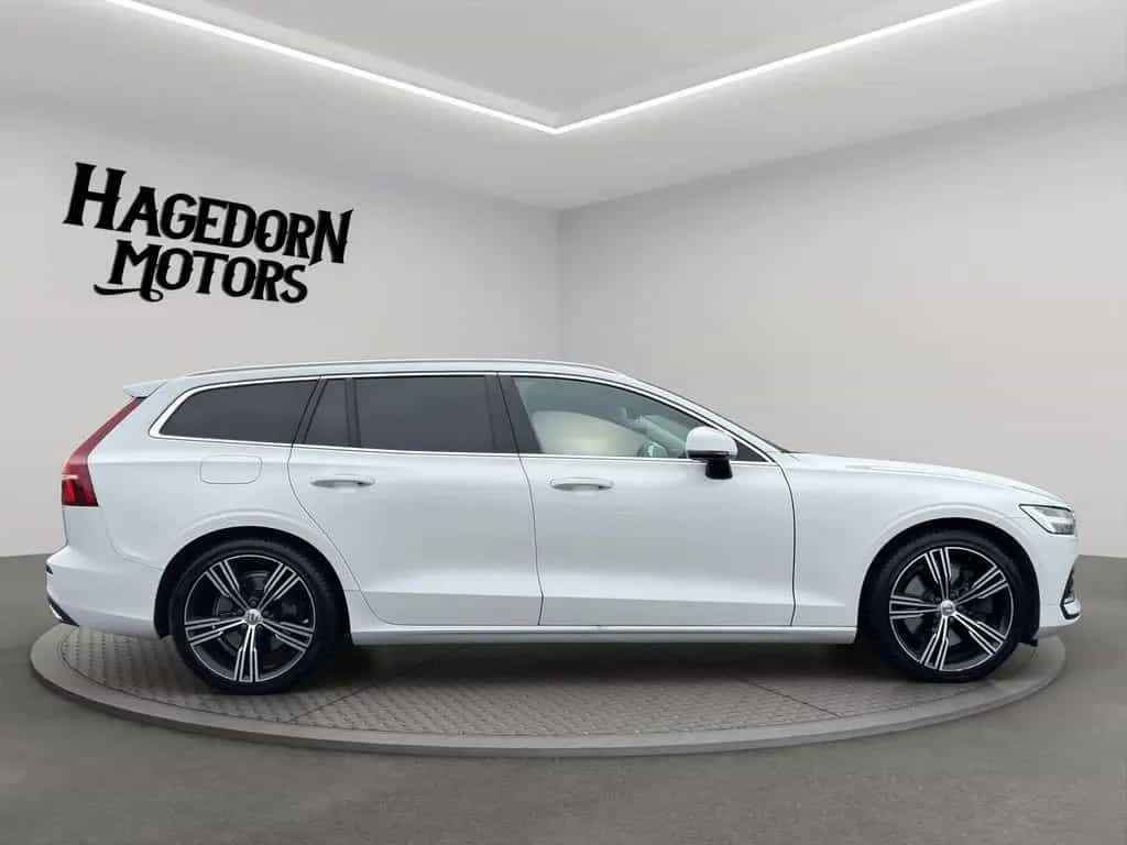 Volvo V60 INSCRIPTION T5 LED HARMAN KARDON LEDER NAVI 07/2019-photo-6