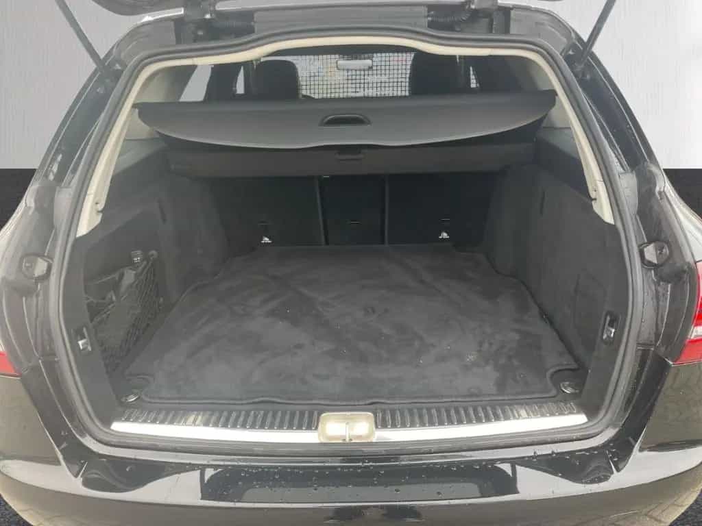 Mercedes-Benz C-Class 300 T-Modell Exclusive NAV KLIM SHZ TEMP 9G 09/2018-photo-9