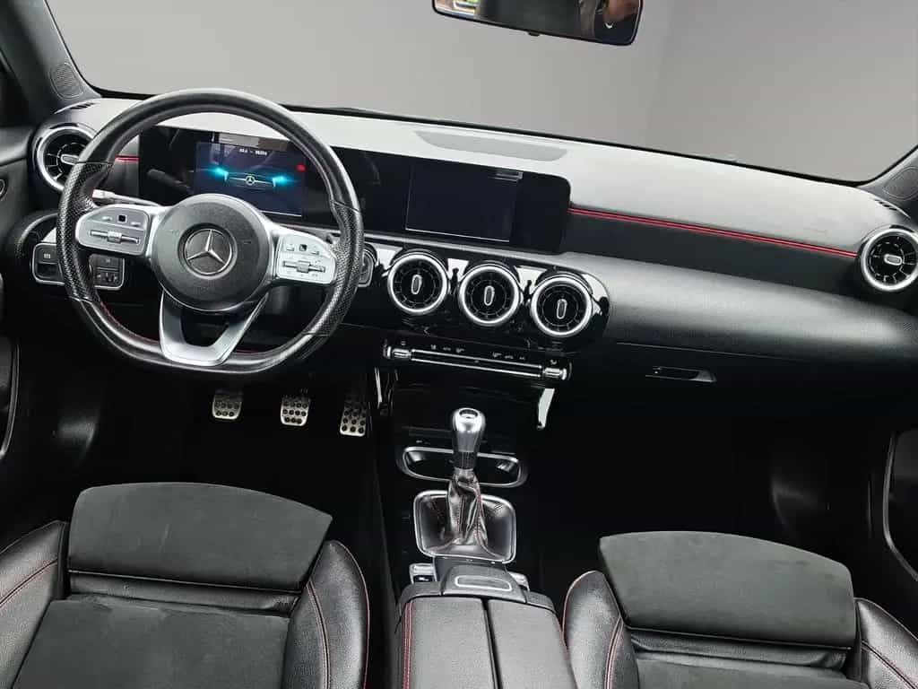 Mercedes-Benz A-Class 180 AMG Line*NIGHT*WIDESCREEN*MBUX* 01/2019-photo-11
