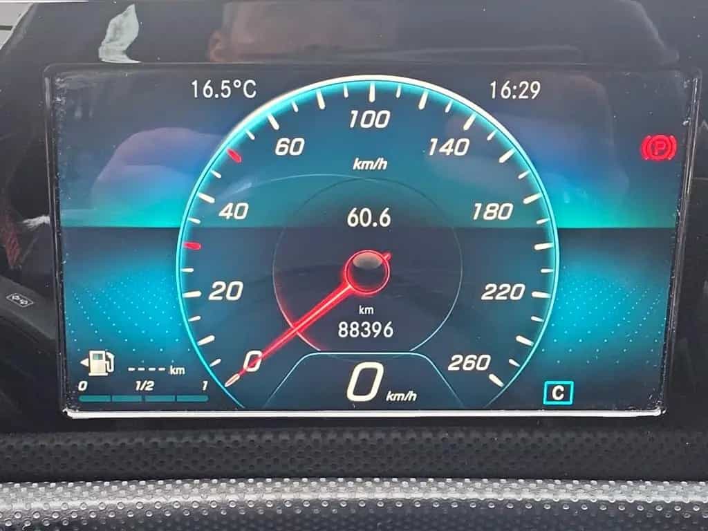 Mercedes-Benz A-Class 180 AMG Line*NIGHT*WIDESCREEN*MBUX* 01/2019-photo-9
