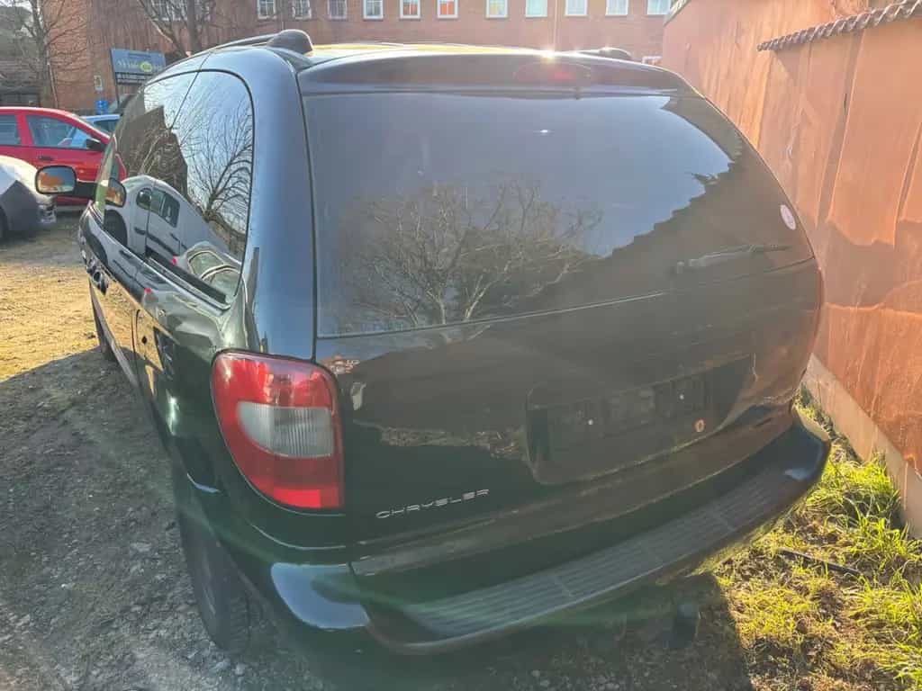 Chrysler Voyager 3.3 Grand Voyager Limited 06/2004-photo-1