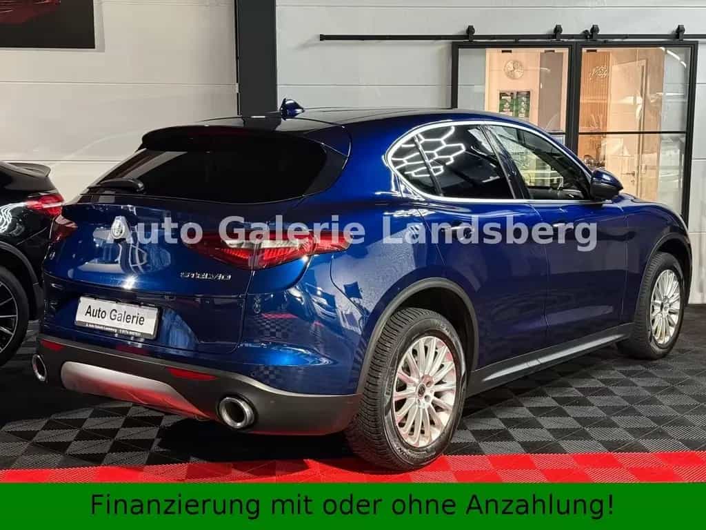Alfa Romeo Stelvio Super Q4*Allrad*Leder*Navi*Xenon*Keyles* 07/2017-photo-1