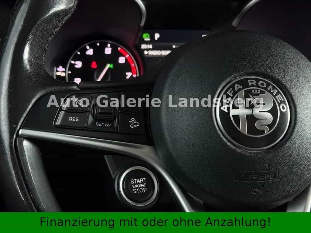 Alfa Romeo Stelvio Super Q4*Allrad*Leder*Navi*Xenon*Keyles* 07/2017-photo-20