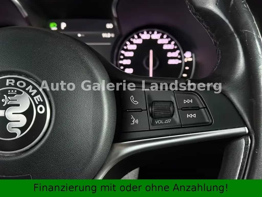 Alfa Romeo Stelvio Super Q4*Allrad*Leder*Navi*Xenon*Keyles* 07/2017-photo-21
