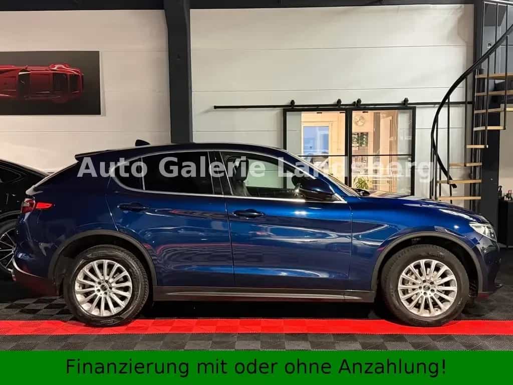 Alfa Romeo Stelvio Super Q4*Allrad*Leder*Navi*Xenon*Keyles* 07/2017-photo-3
