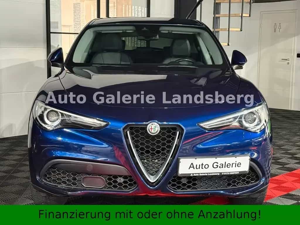 Alfa Romeo Stelvio Super Q4*Allrad*Leder*Navi*Xenon*Keyles* 07/2017-photo-4