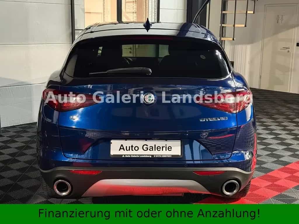 Alfa Romeo Stelvio Super Q4*Allrad*Leder*Navi*Xenon*Keyles* 07/2017-photo-5