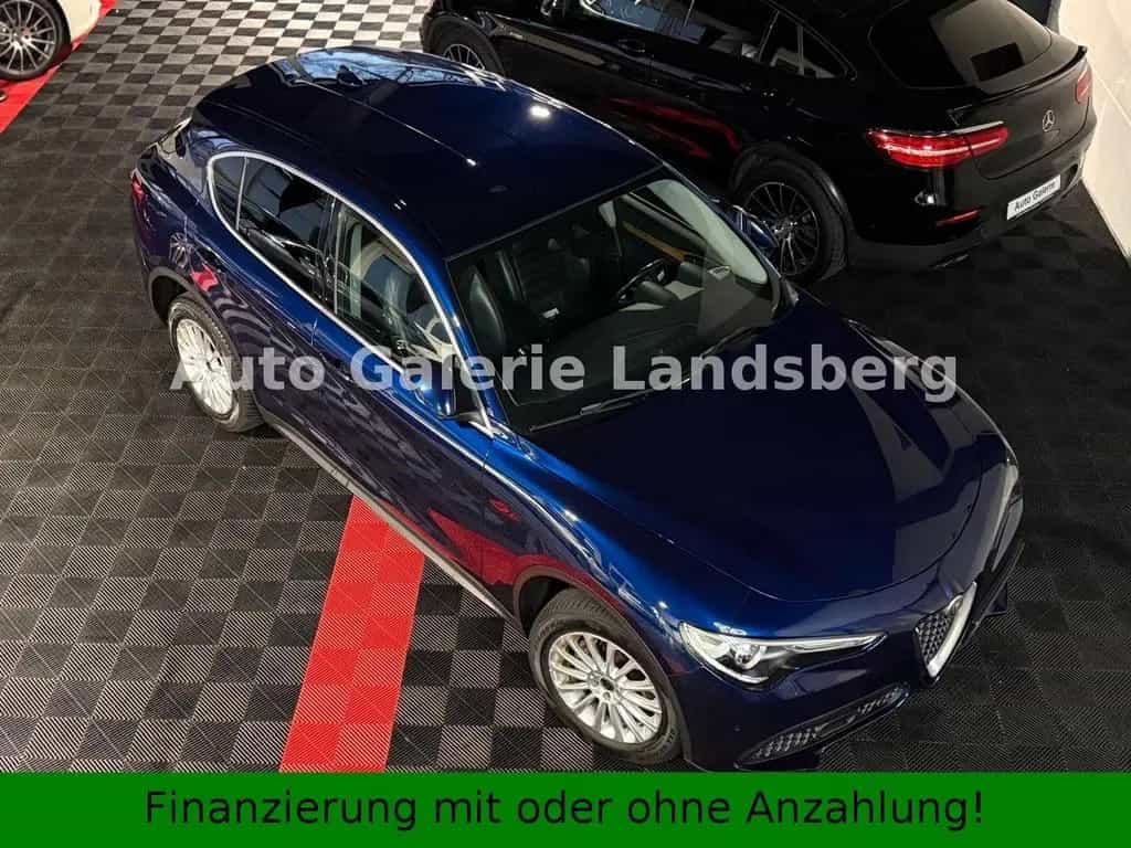 Alfa Romeo Stelvio Super Q4*Allrad*Leder*Navi*Xenon*Keyles* 07/2017-photo-6