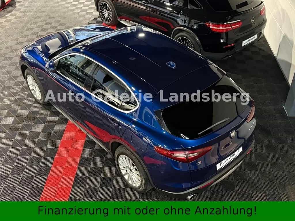 Alfa Romeo Stelvio Super Q4*Allrad*Leder*Navi*Xenon*Keyles* 07/2017-photo-7