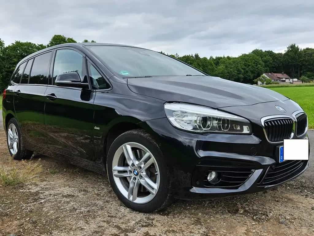 BMW 2 Series 220 Gran Tourer 220i Steptronic Advantage Ad... 02/2017-photo-1