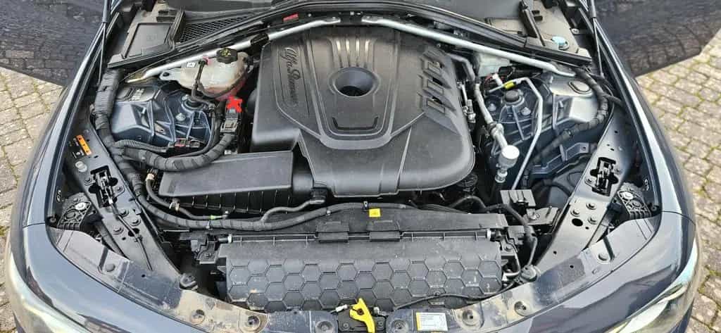 Alfa Romeo Giulia Super 2.2 Diesel 16V 132 kW Super 03/2017-photo-6
